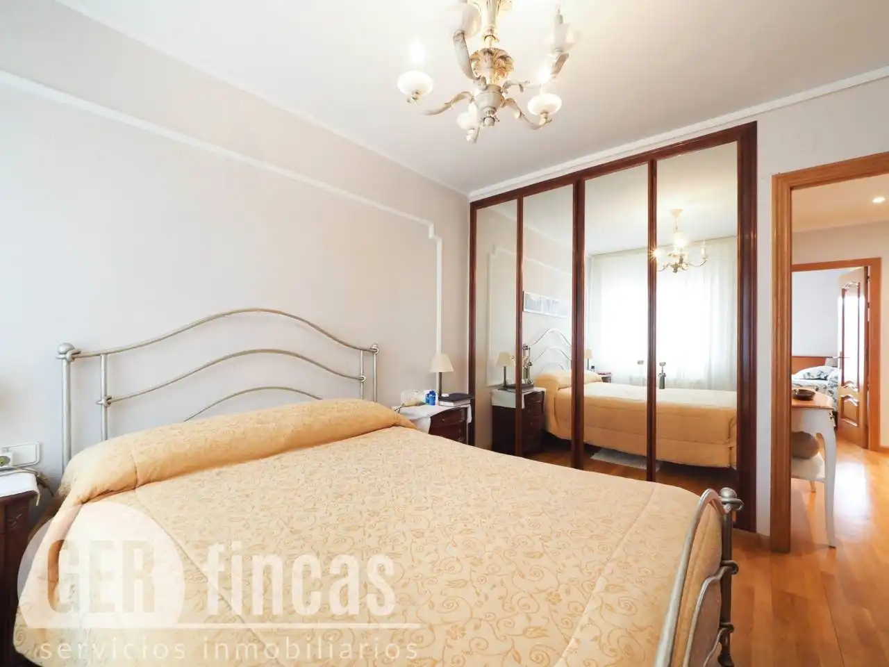 Habitación de Casa o chalet en venta en Terrassa con Calefacción y Terraza
