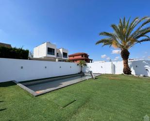 Jardí de Casa o xalet de lloguer en Montequinto amb Aire condicionat, Calefacció i Parquet