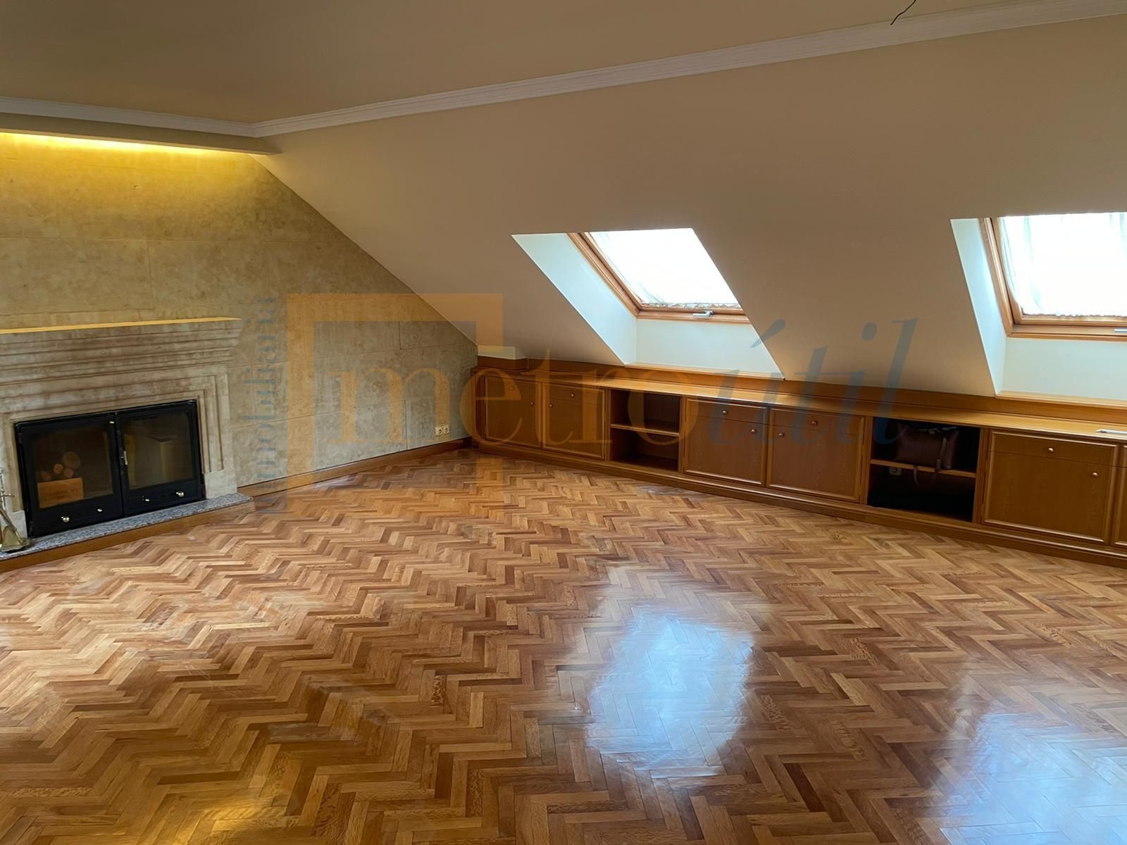Dormitori de Pis en venda en Salamanca Capital amb Parquet i Balcó