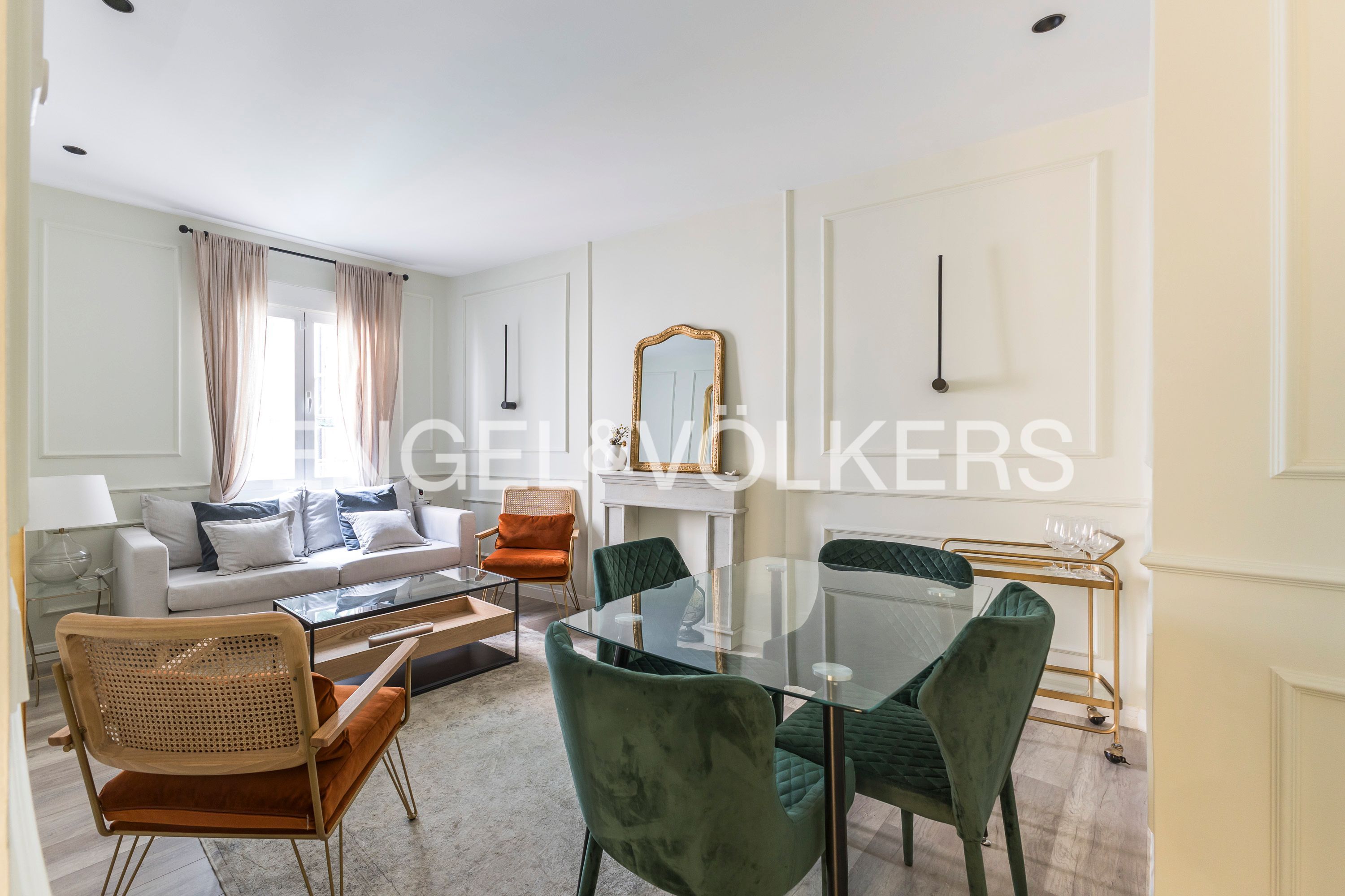 Vista exterior de Apartament de lloguer en  Madrid Capital amb Aire condicionat, Calefacció i Moblat