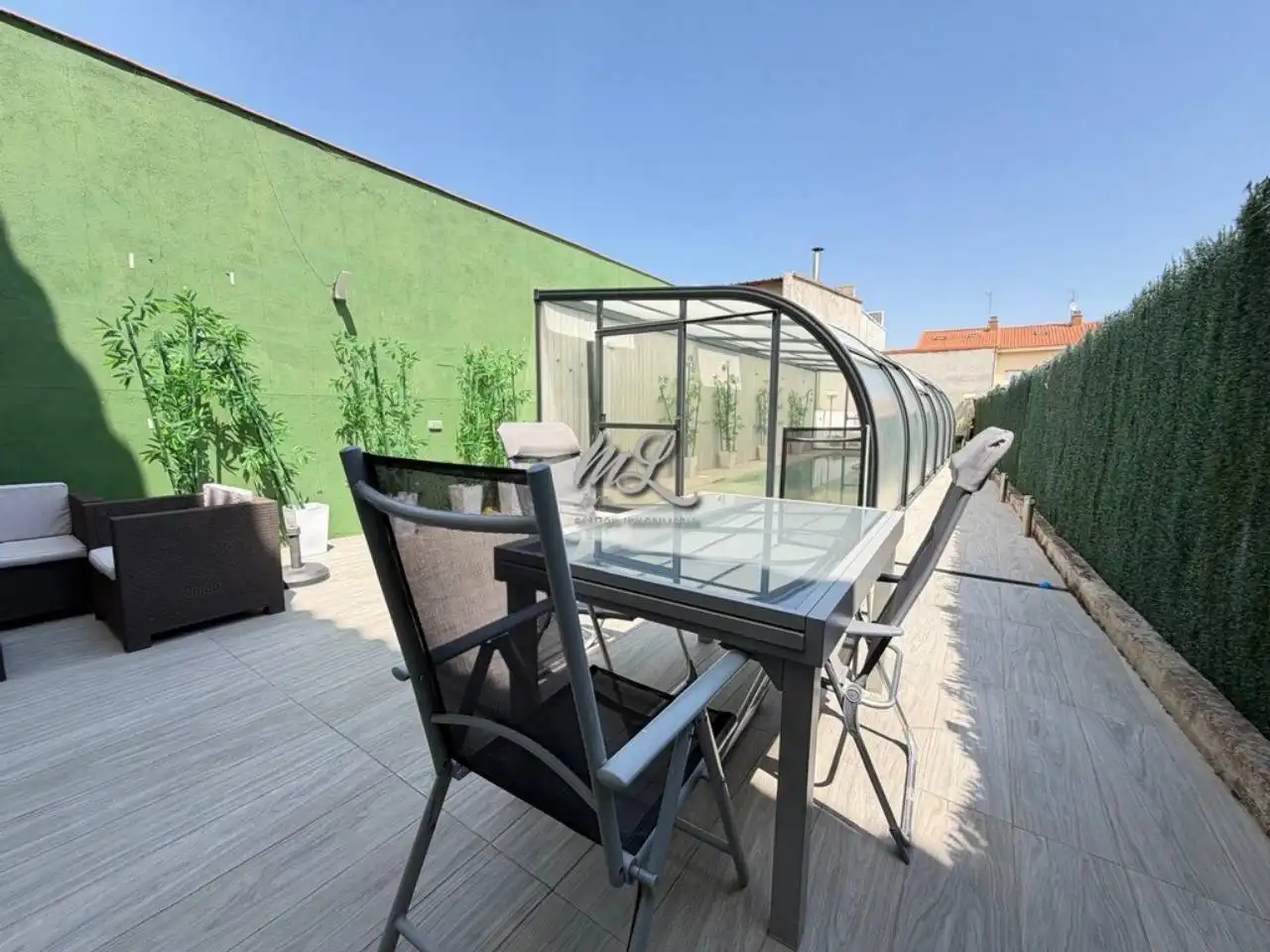 Terrassa de Casa adosada en venda en Camarena amb Aire condicionat, Calefacció i Jardí privat