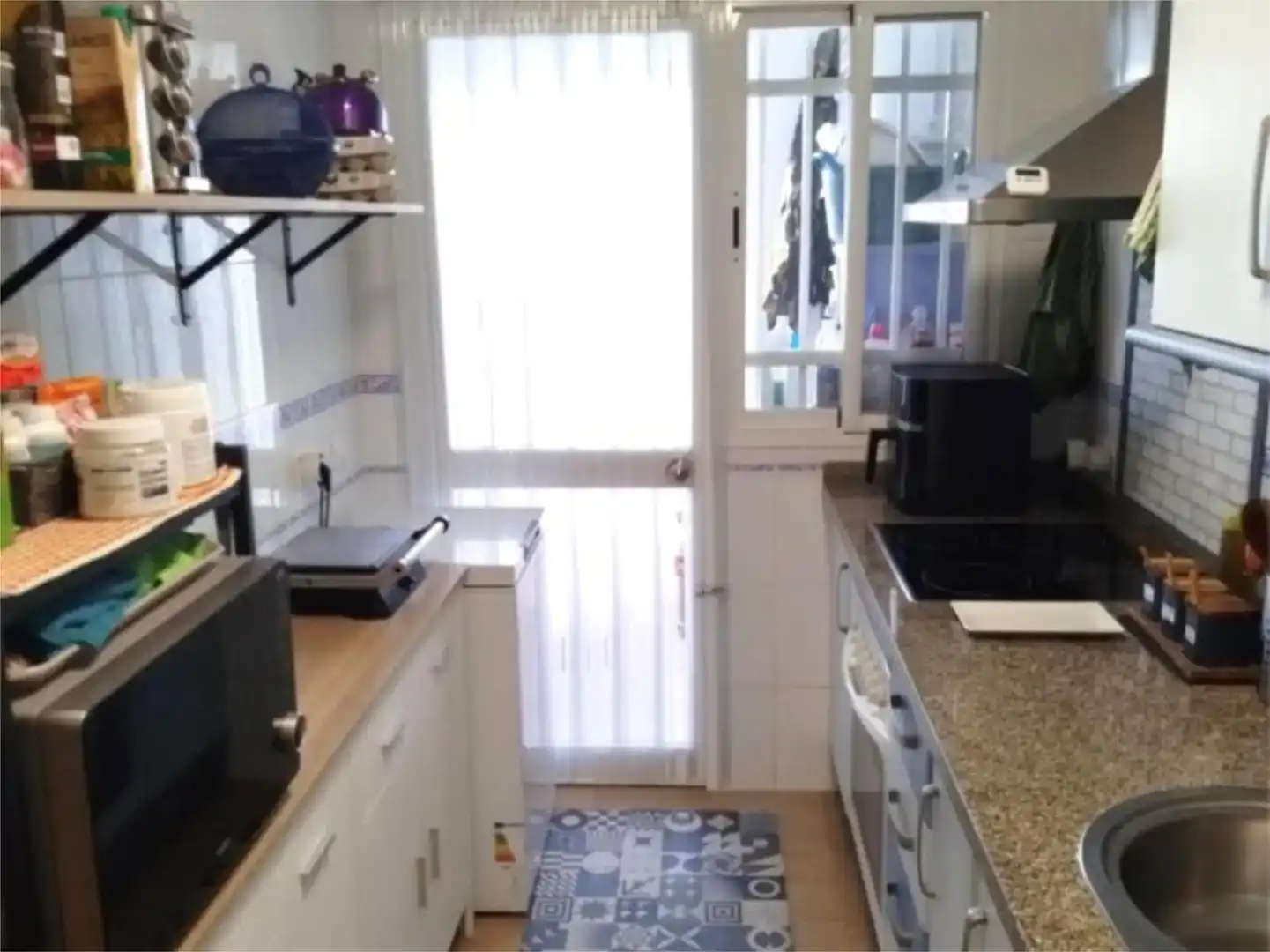 Cuina de Casa o xalet en venda en Lepe amb Piscina i Balcó