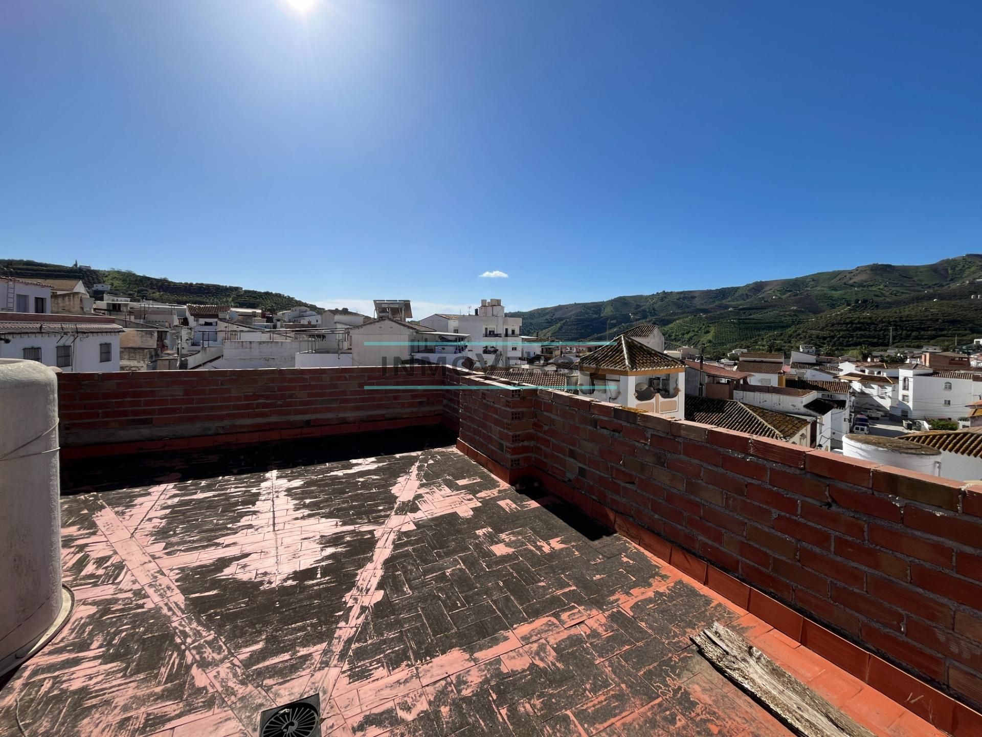 Vista exterior de Edificio en venta en Benamargosa