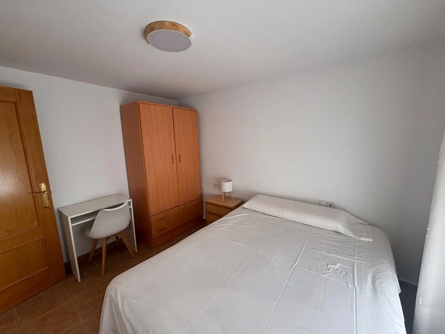 Bedroom of Houses for share in Onil  with Terrace, Furnished and Washing machine