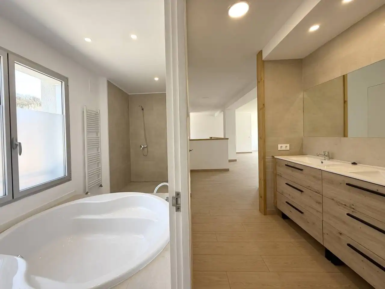 Baño de Casa o chalet en venta en Sant Feliu de Pallerols con Calefacción y Jardín privado