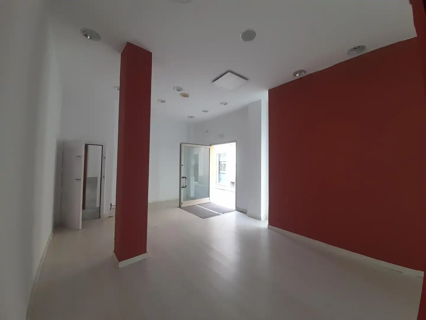 Local comercial en venta en Centro - Calzada - Cabo Noval, imagen 6