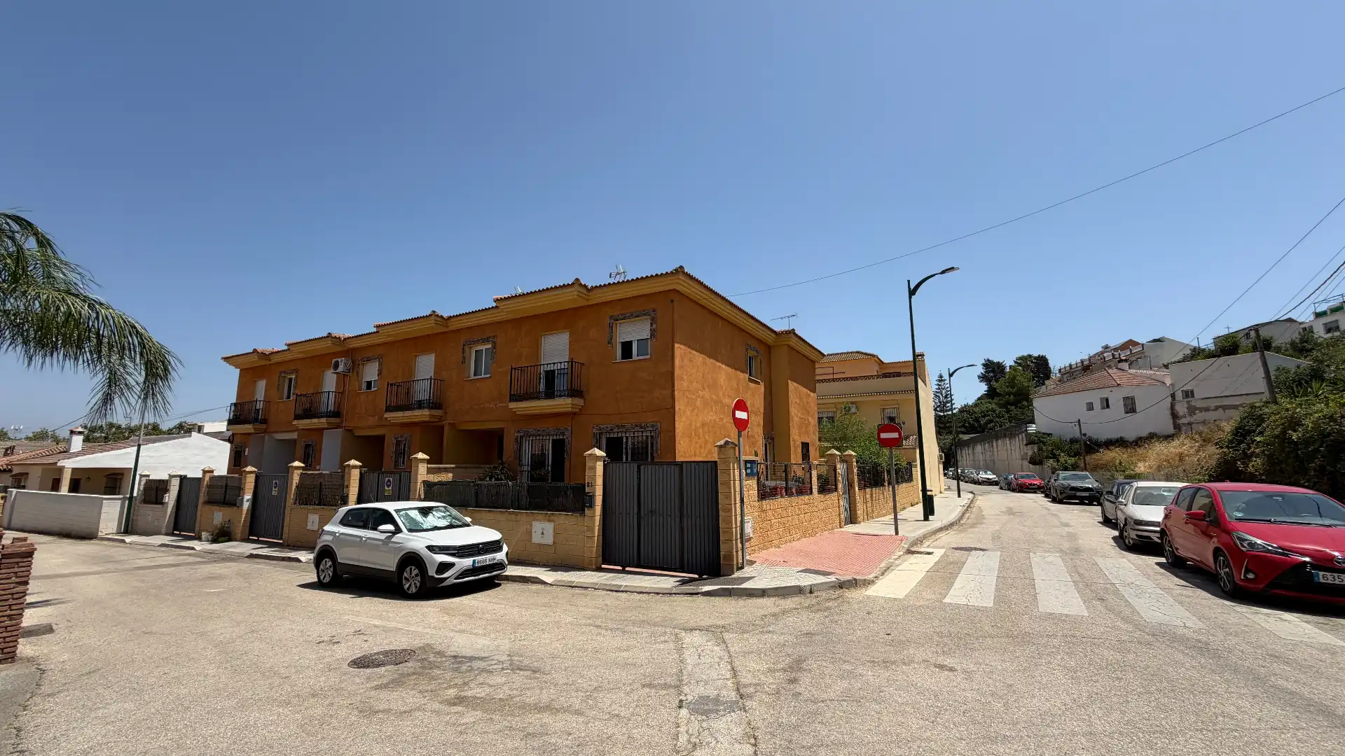 Vista exterior de Casa adosada en venta en Málaga con Terraza