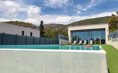 Piscina de Casa o xalet en venda en Castelldefels amb Aire condicionat, Terrassa i Piscina