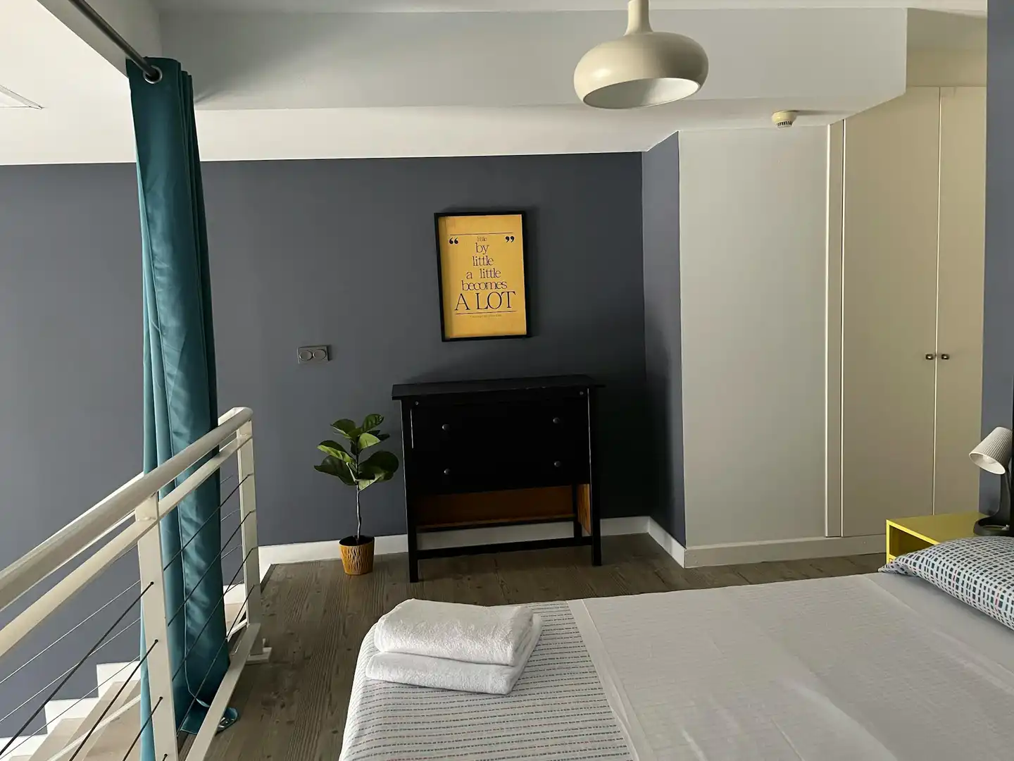 Bedroom of Flat for rent in Madrid  with Air Conditioner, Heating and Furnished