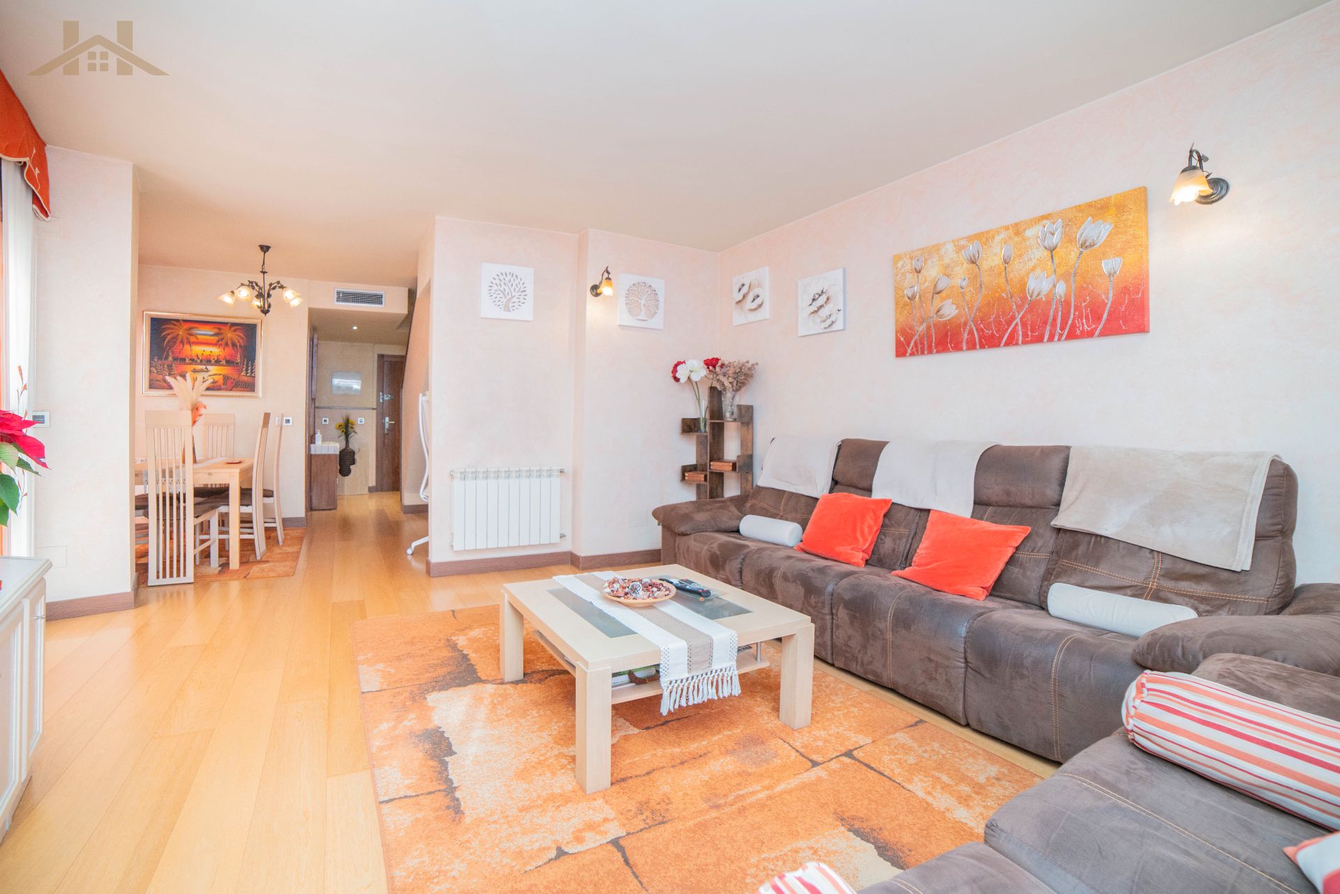 Sala d'estar de Dúplex en venda en Leganés amb Aire condicionat i Terrassa