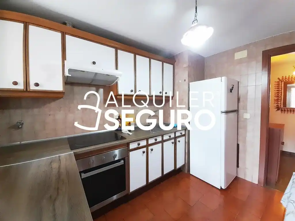 Cocina de Piso de alquiler en Madrid con Calefacción