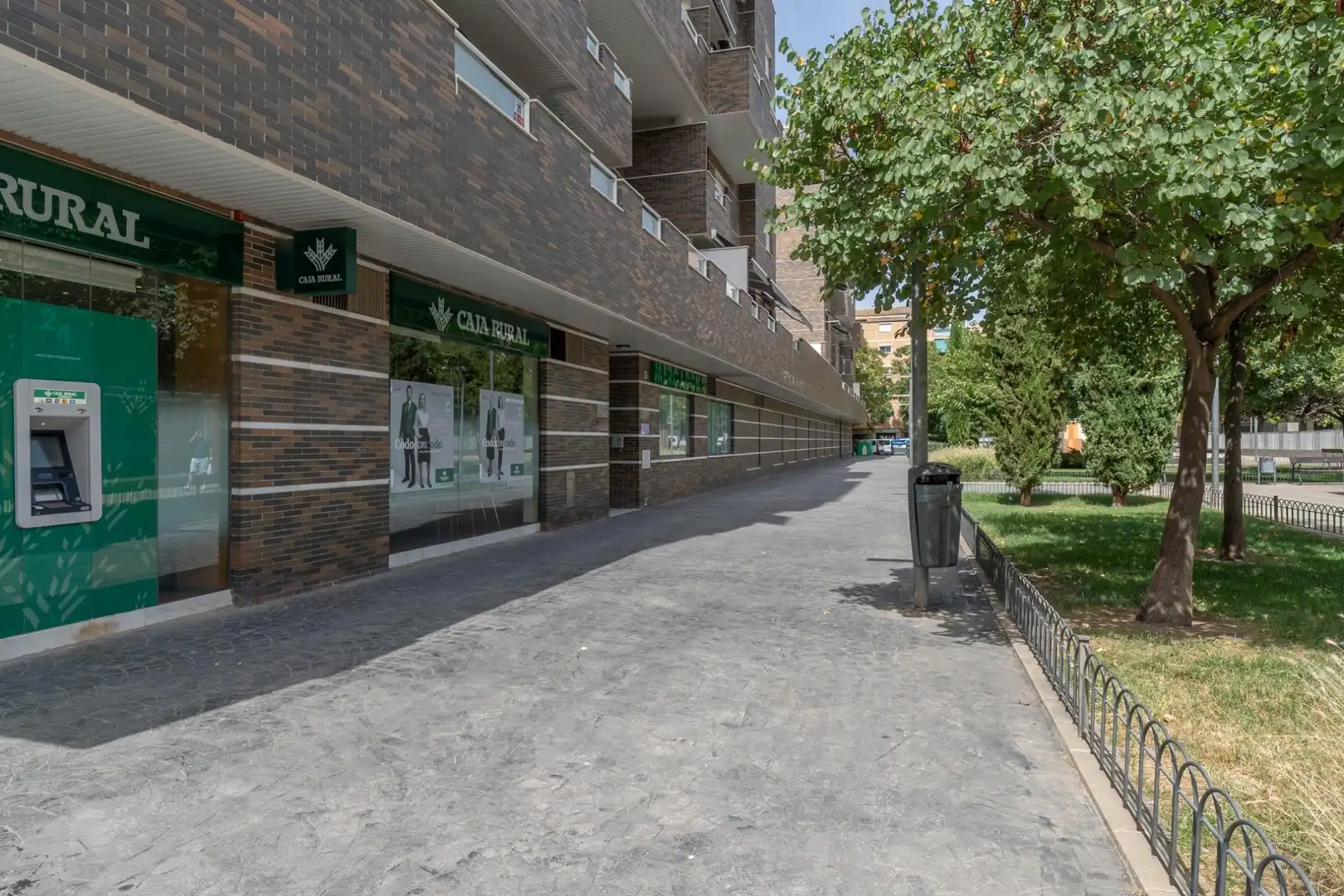 Vista exterior de Piso en venta en Granada con Aire acondicionado y Amueblado