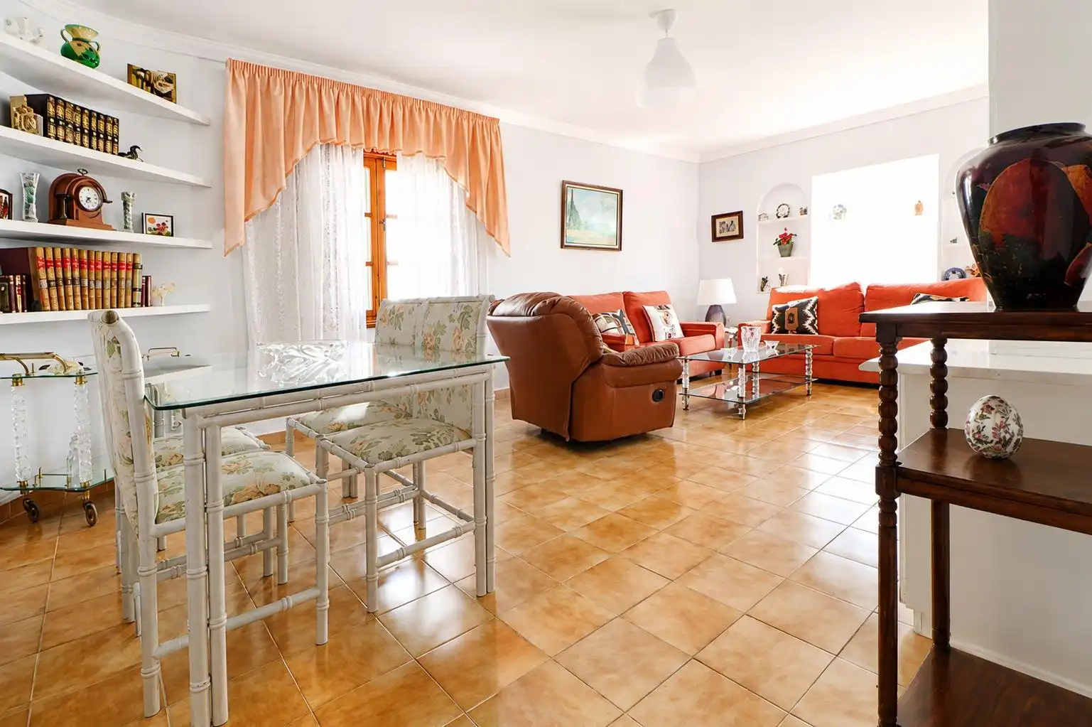 Sala de estar de Casa o chalet en venta en San Bartolomé con Aire acondicionado, Jardín privado y Terraza