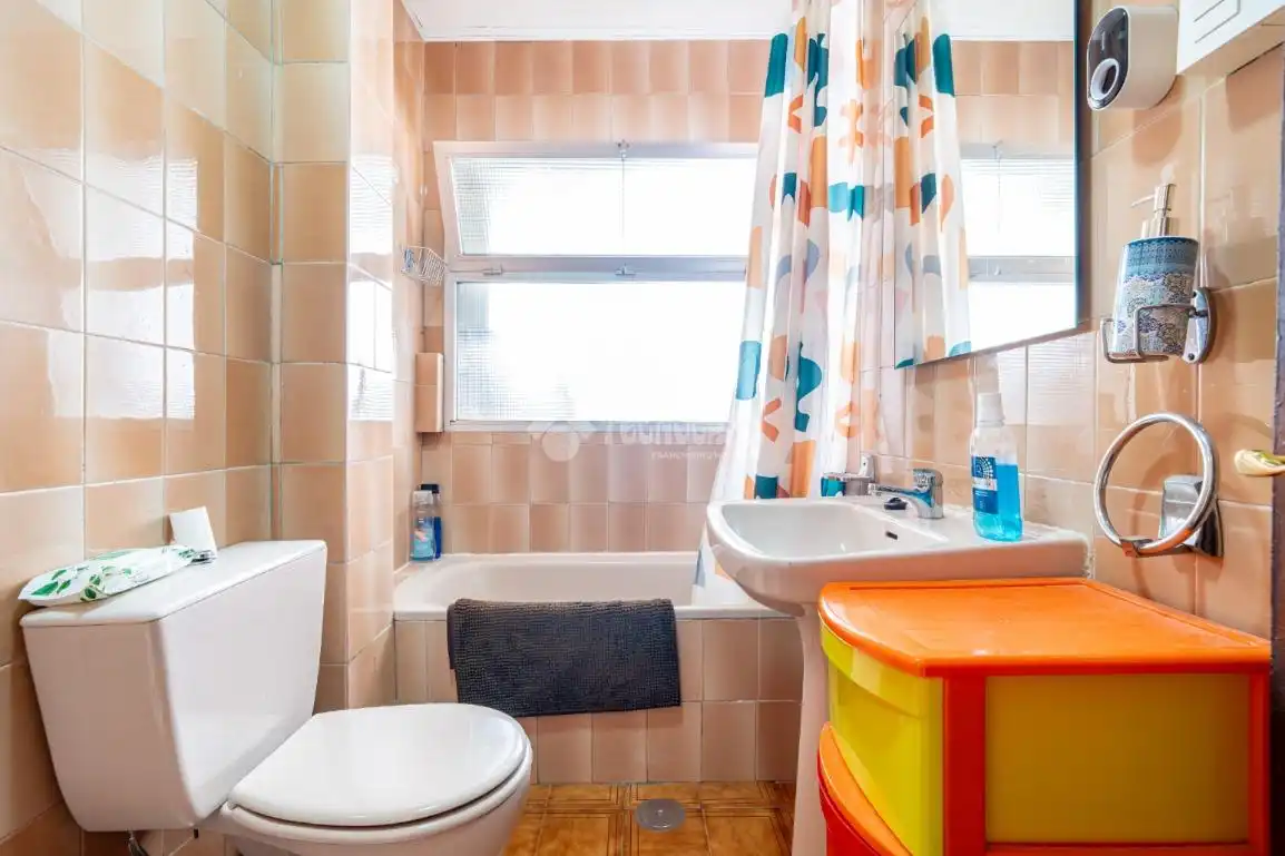Baño de Piso en venta en Granada con Aire acondicionado y Balcón