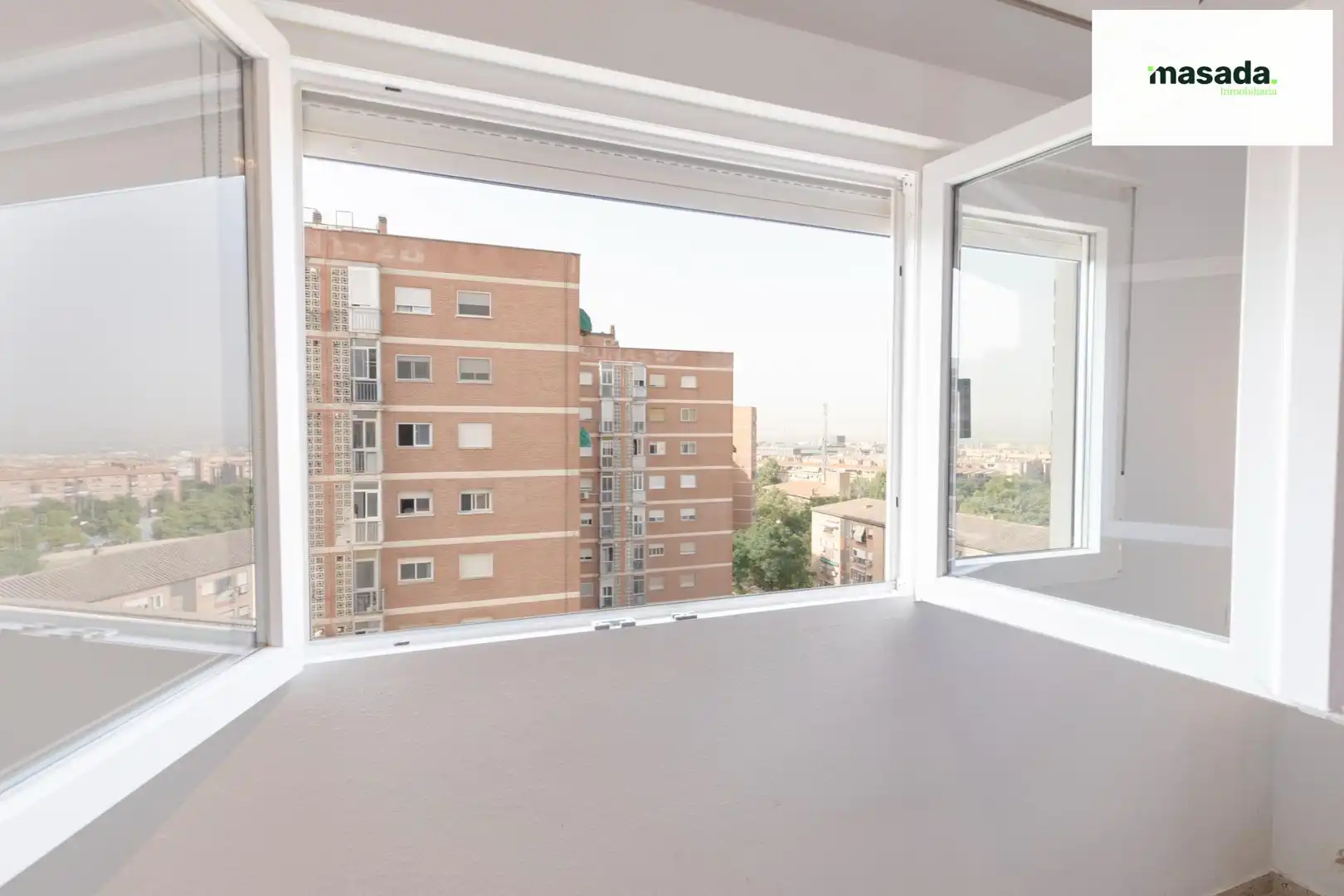 Terraza de Piso en venta en Granada con Aire acondicionado, Calefacción y Amueblado