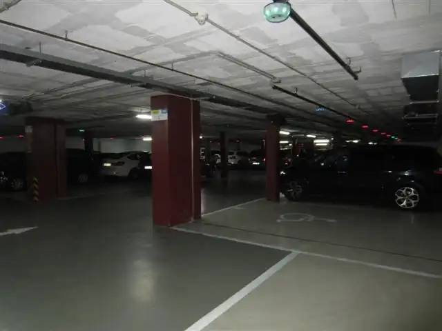 Garage zur Miete in BARCELONA, Eixample Nord