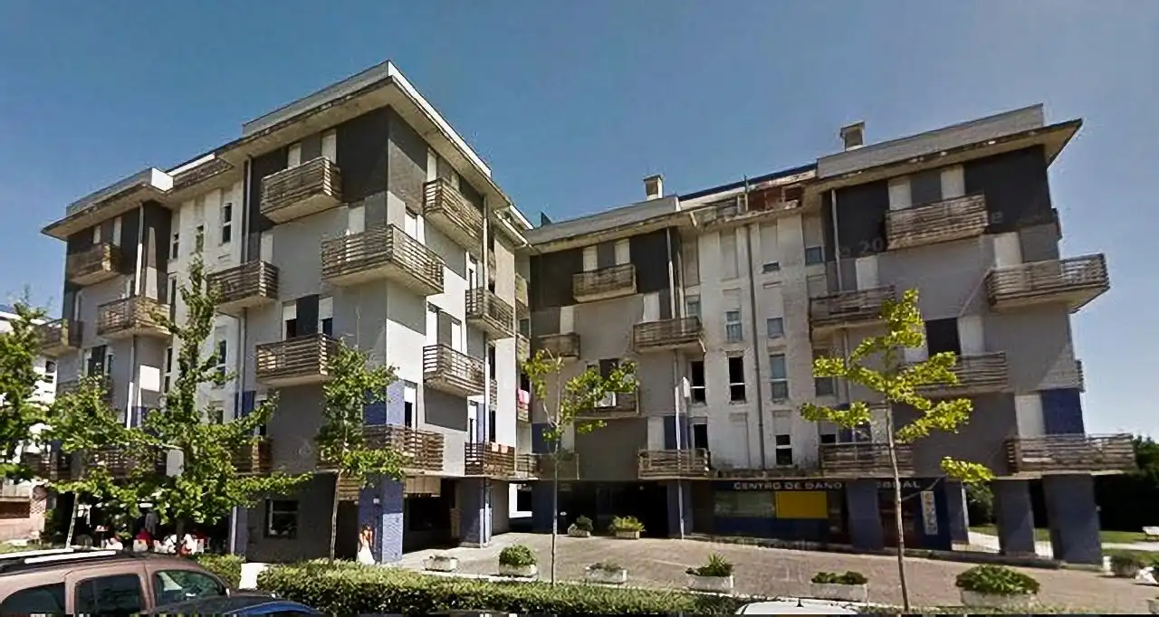 Vista exterior de Pis en venda en Santa Cruz de Bezana amb Calefacció, Jardí privat i Terrassa