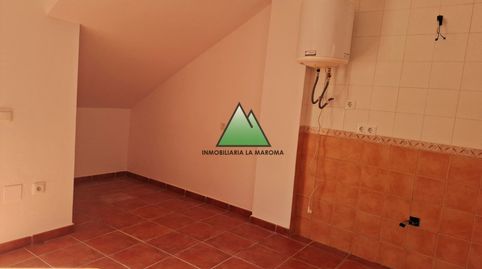 Foto 3 de Apartament en venda a Calle Nueva, Alcaucín, Málaga