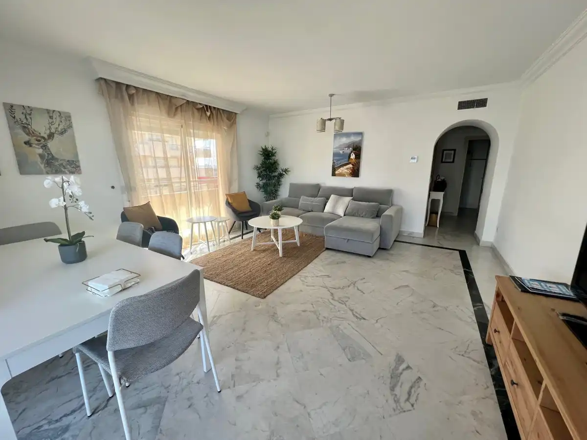 Apartament amb piscina en venda a JOSE SARAMAGO-PTO BANUS 1, imagen 4