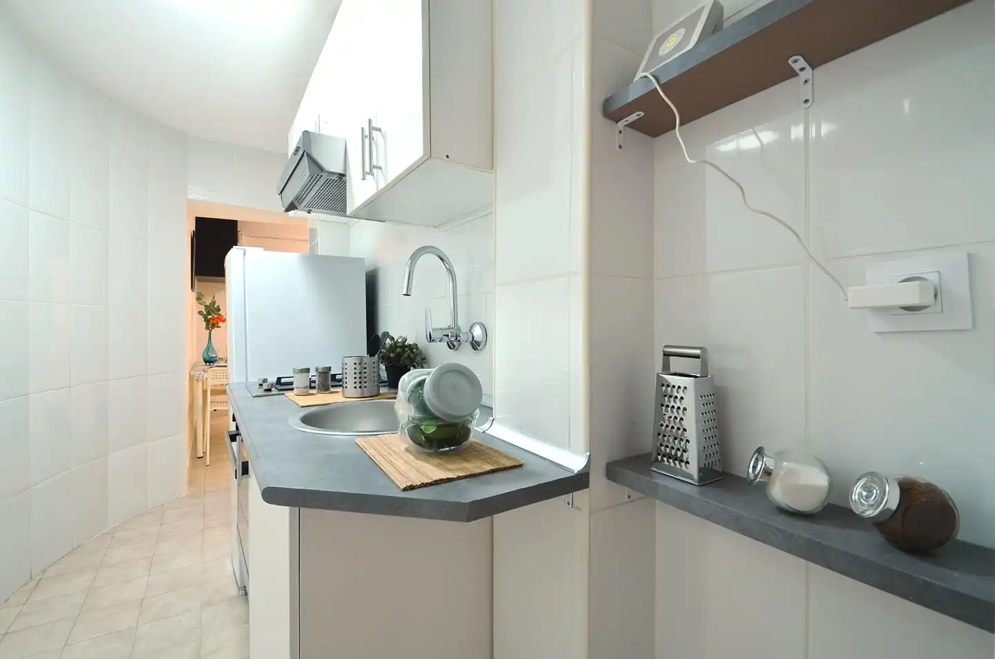 Kitchen of Ground floor for sale in Barcelona  with Alarm