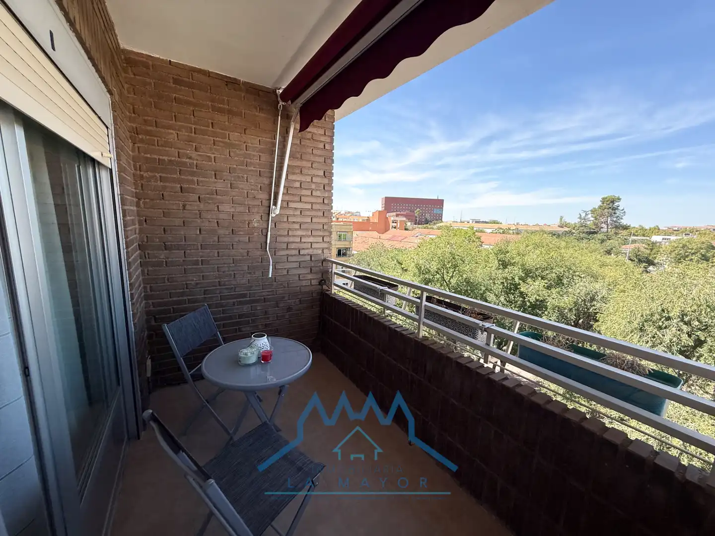 Piso con terraza en alquiler en Plaza de Toros