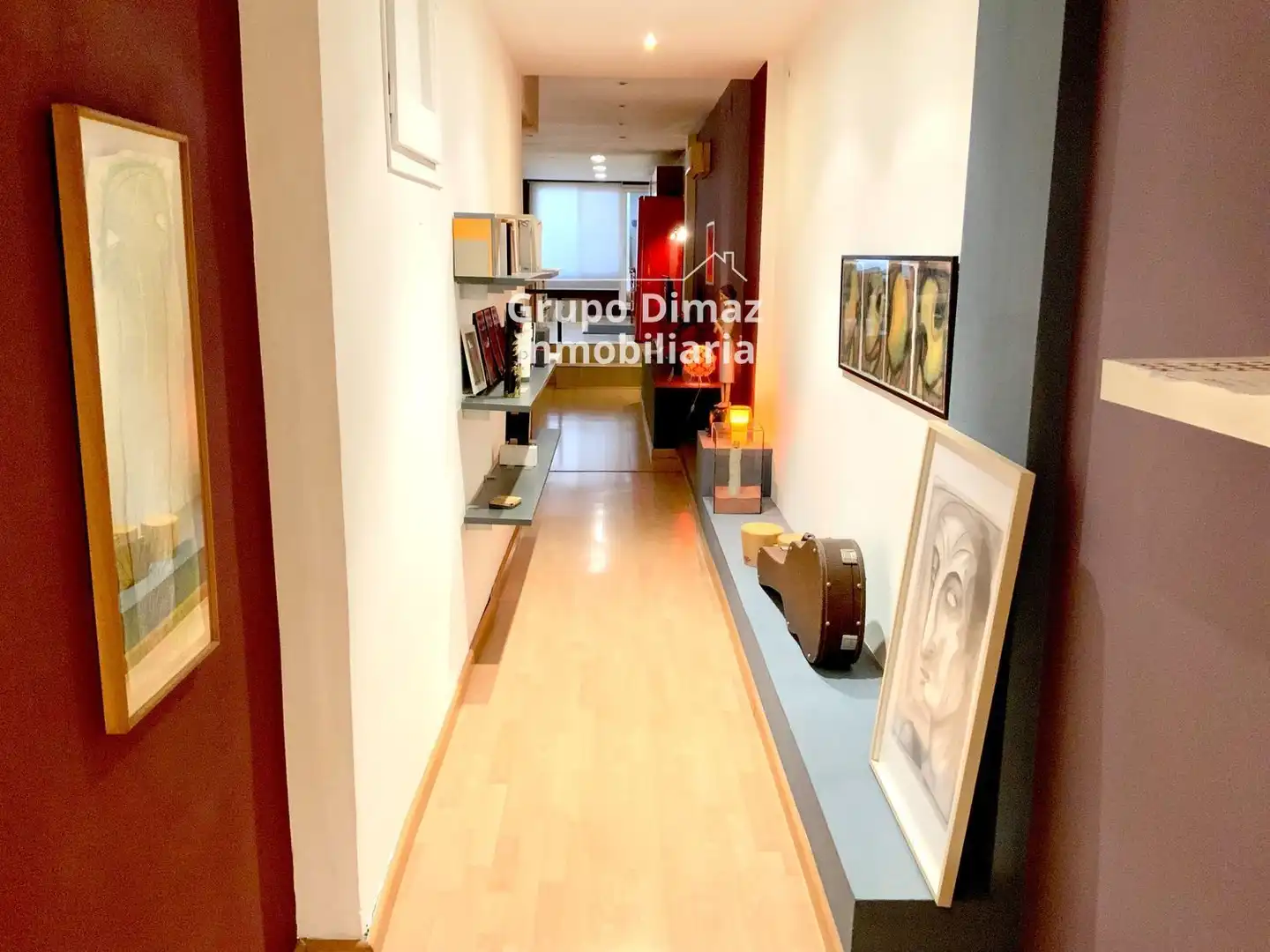 Wohnung zum Verkauf in Barcelona mit Klimaanlage und Terrasse