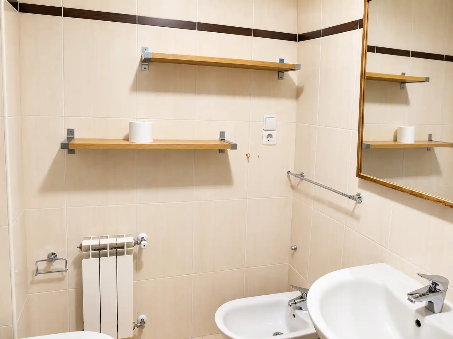 Badezimmer von Wohnung zur Miete in Santander mit Heizung, Terrasse und Abstellraum