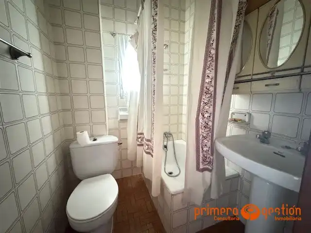 Baño de Piso en venta en Sevilla con Trastero