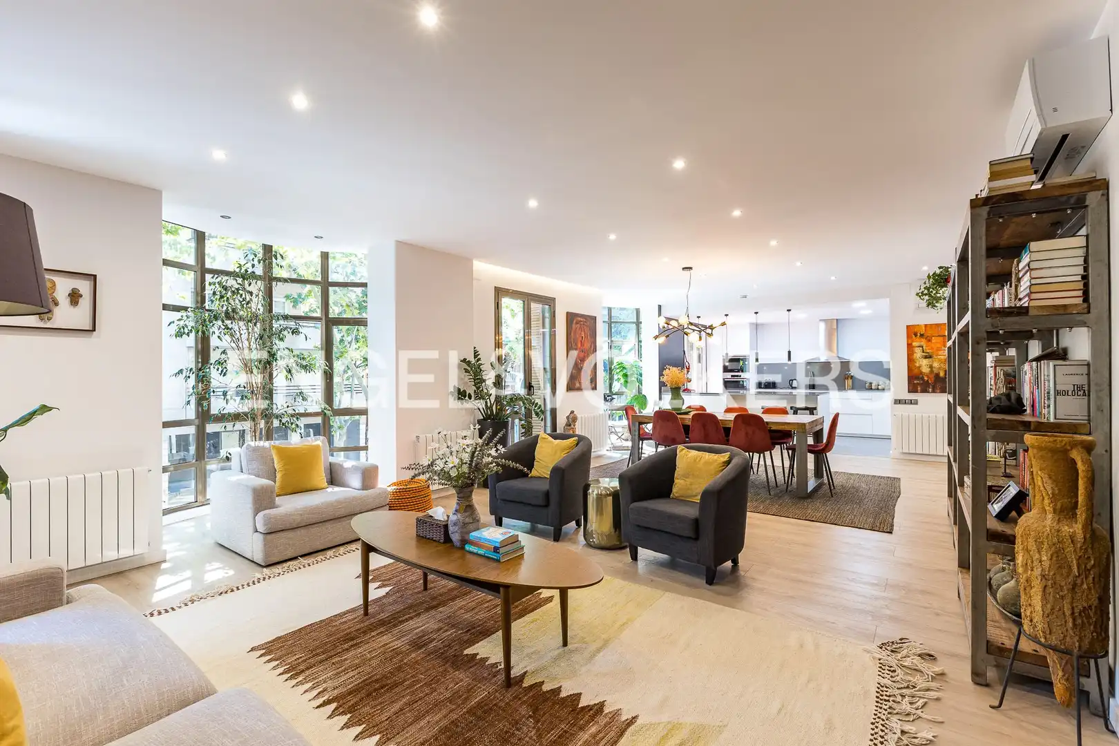 Living room of Flat for rent in Barcelona  with Air Conditioner, Heating and Private garden