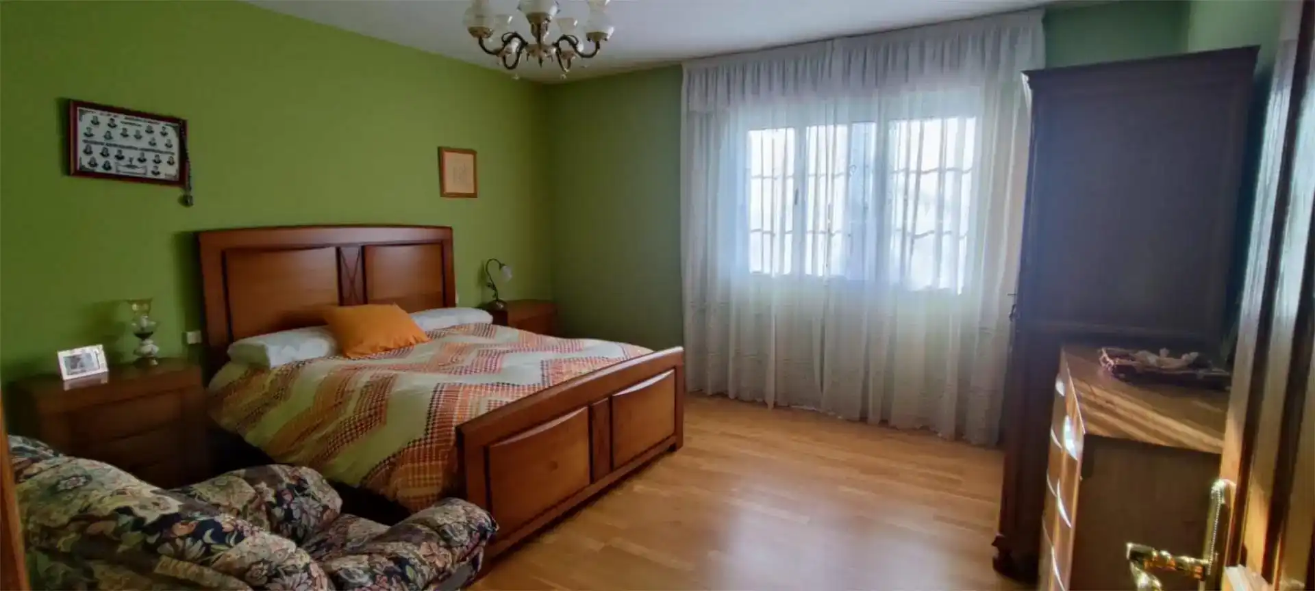 Habitación de Casa o chalet en venta en Puente de Domingo Flórez con Jardín privado, Parquet y Piscina
