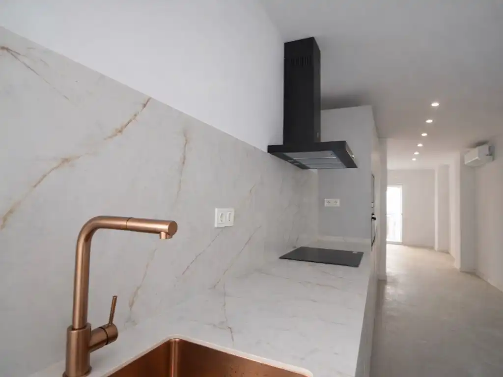 Kitchen of Flat for sale in Fuengirola  with Air Conditioner, Terrace and Oven