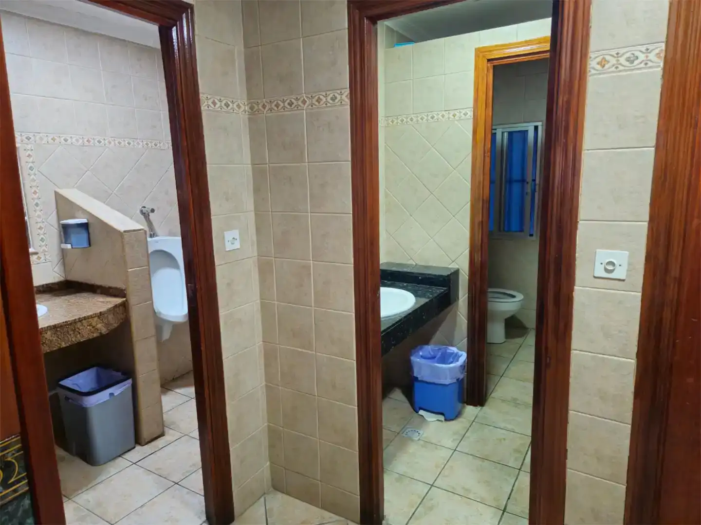 Baño de Local en venta en Rus con Aire acondicionado