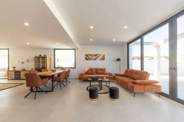 Casa-chalet en Venta en Carrer Norfeu en Cap Ras - Creus - Falconera