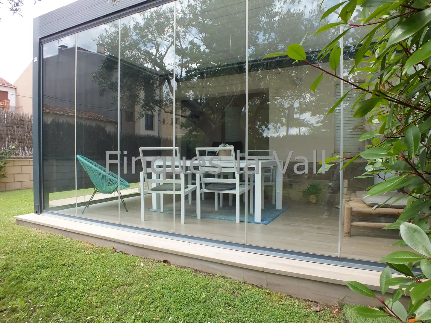 Terrasse von Haus oder Chalet zum Verkauf in Tona mit Heizung, Privatgarten und Ofen