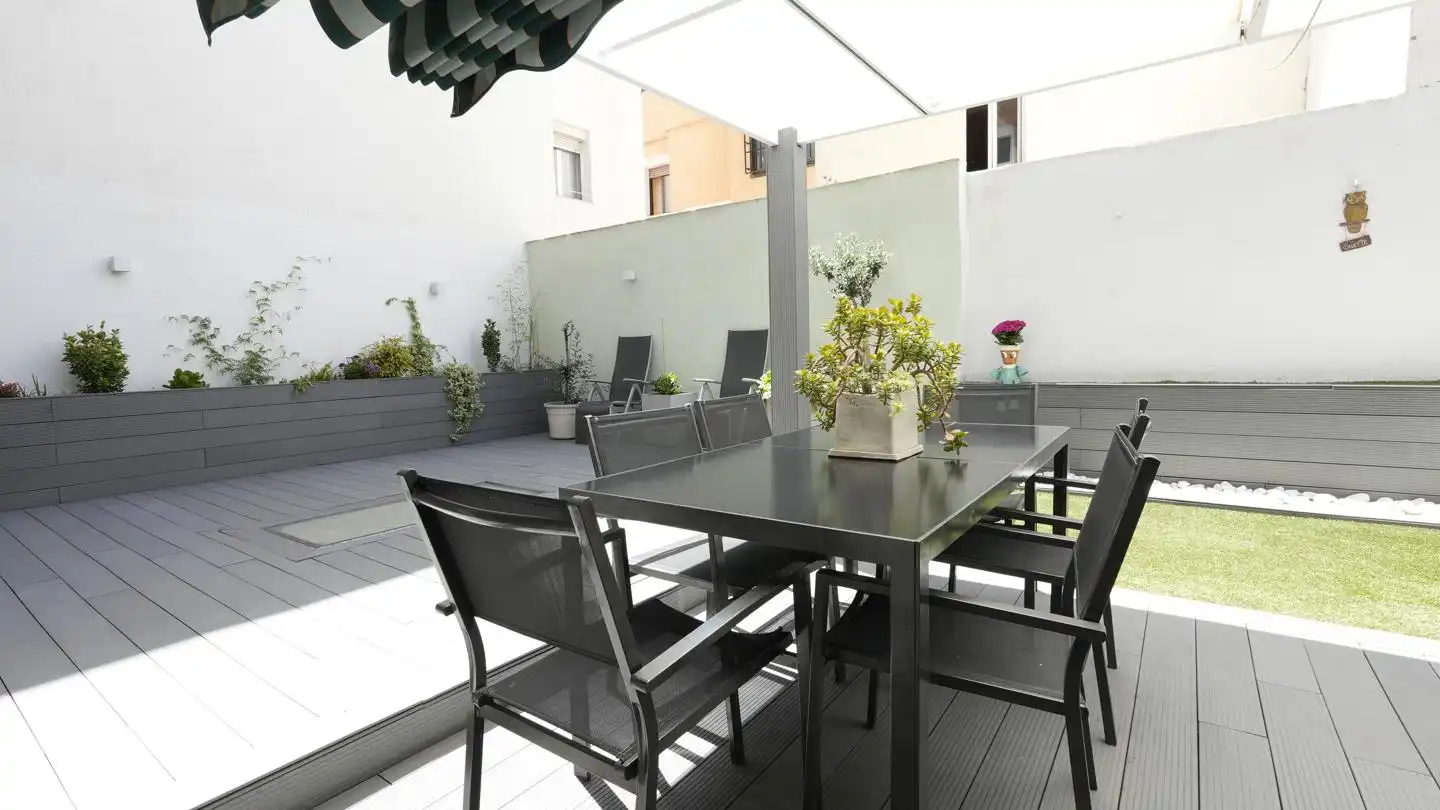 Terrassa de Pis en venda en Madrid amb Aire condicionat, Calefacció i Jardí privat