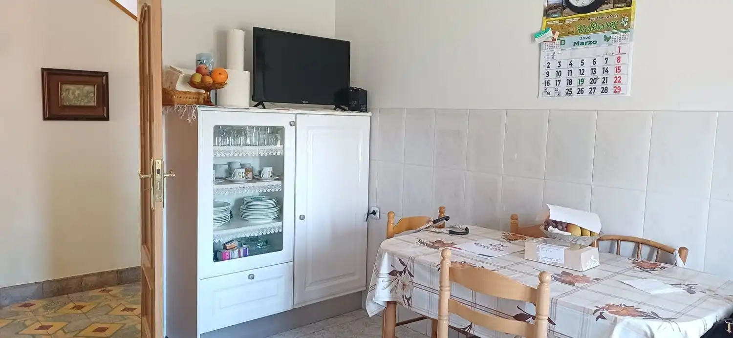 Cuina de Casa o xalet en venda en Valderrey amb Calefacció, Terrassa i Traster