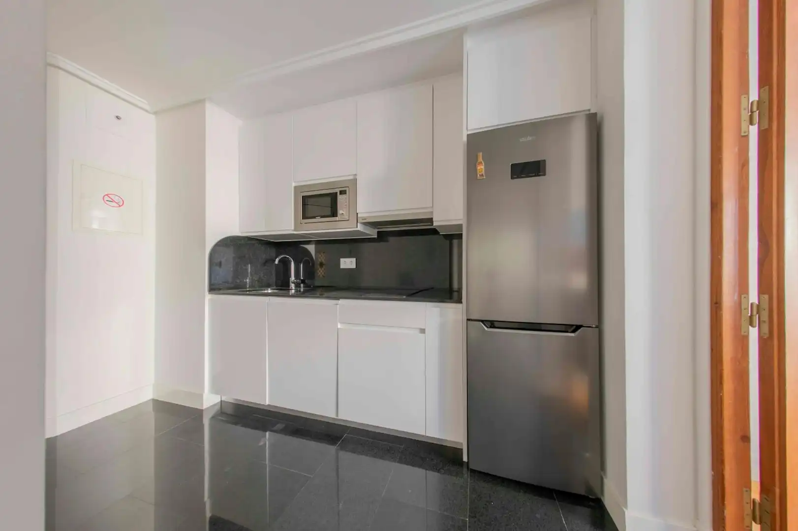 Kitchen of Flat for rent in Madrid  with Air Conditioner, Heating and Furnished