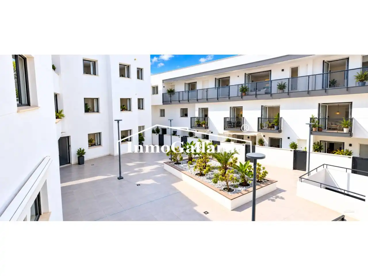 Exterior view of Flat for sale in Rincón de la Victoria  with Air Conditioner, Heating and Storage room