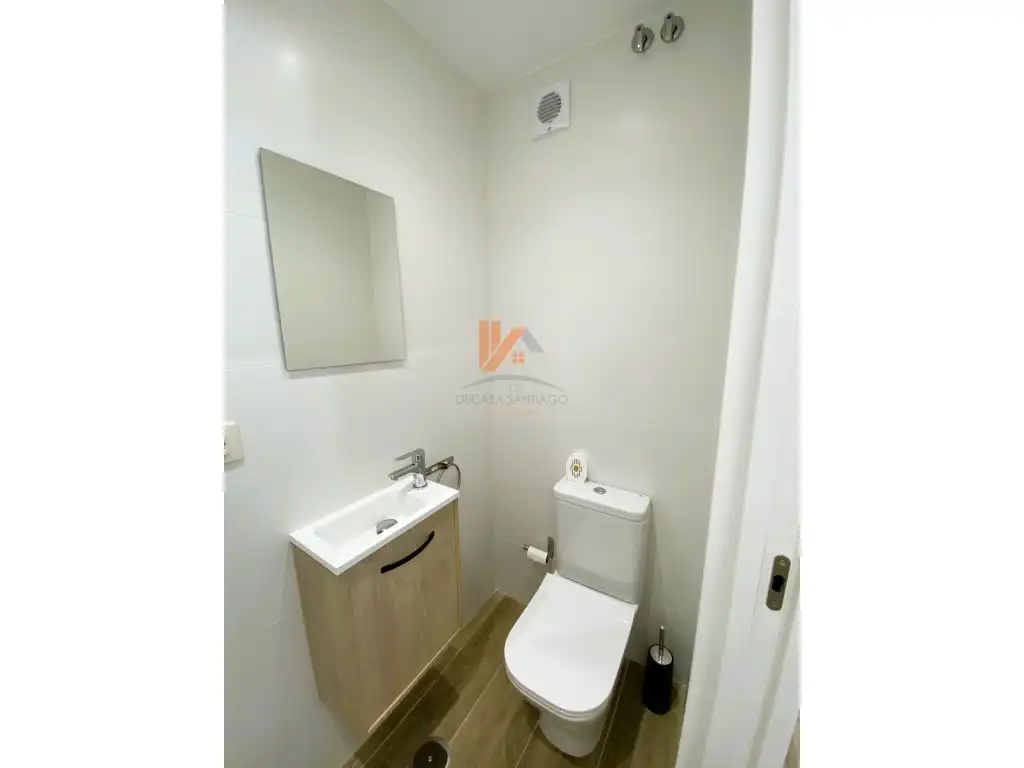 Bathroom of Apartments for rent in Santiago de Compostela   with Furnished