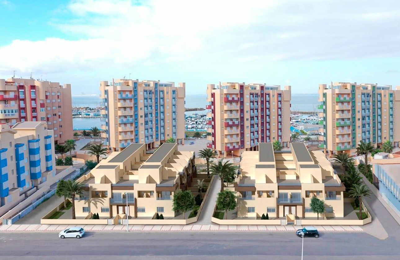 Vista exterior de Dúplex en venda en La Manga del Mar Menor amb Aire condicionat, Calefacció i Jardí privat