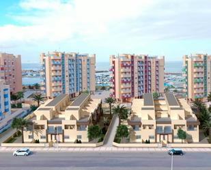 Vista exterior de Dúplex en venda en La Manga del Mar Menor amb Aire condicionat, Terrassa i Piscina