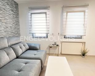 Sala d'estar de Apartament de lloguer en  Madrid Capital amb Aire condicionat, Calefacció i Traster