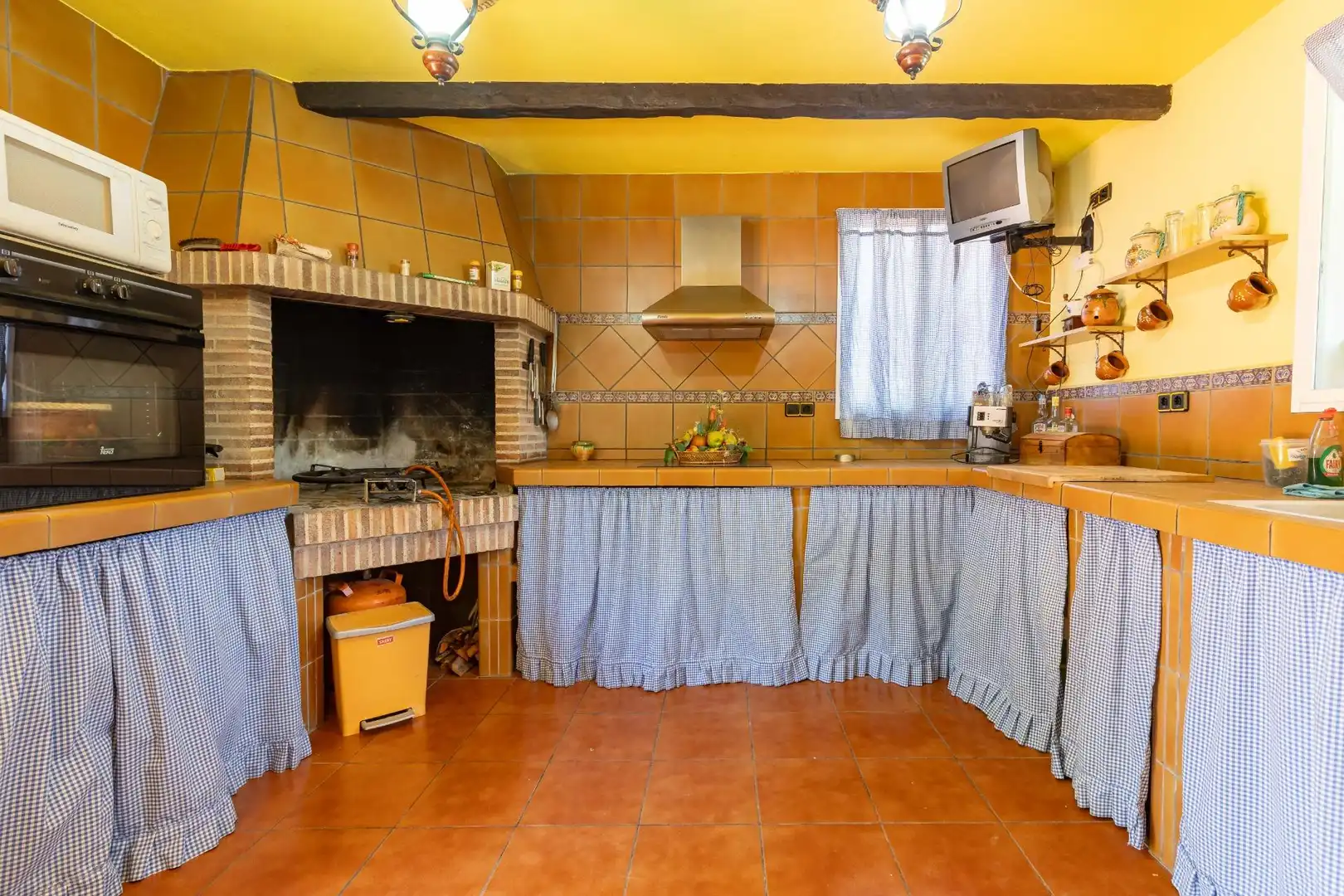 Cocina de Casa o chalet en venta en Montserrat con Aire acondicionado, Jardín privado y Terraza