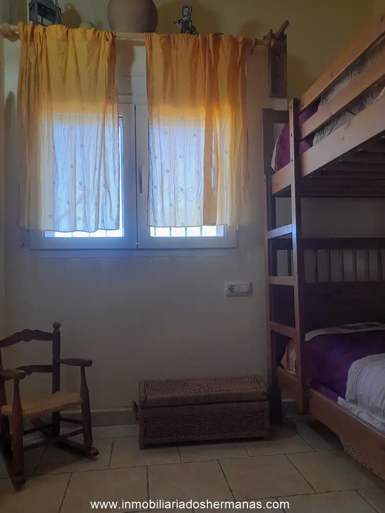 Schlafzimmer von Country house zum Verkauf in L'Ampolla