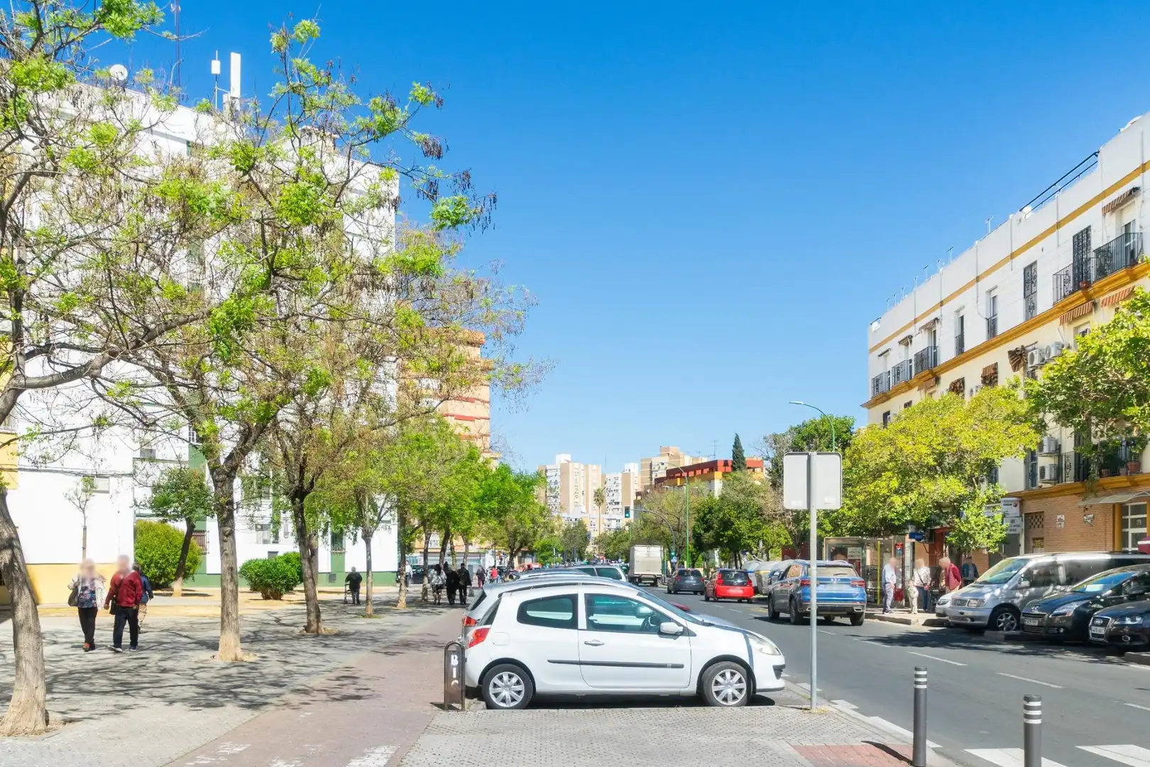 Exterior view of Flat for sale in Sevilla  with Air Conditioner, Furnished and Balcony