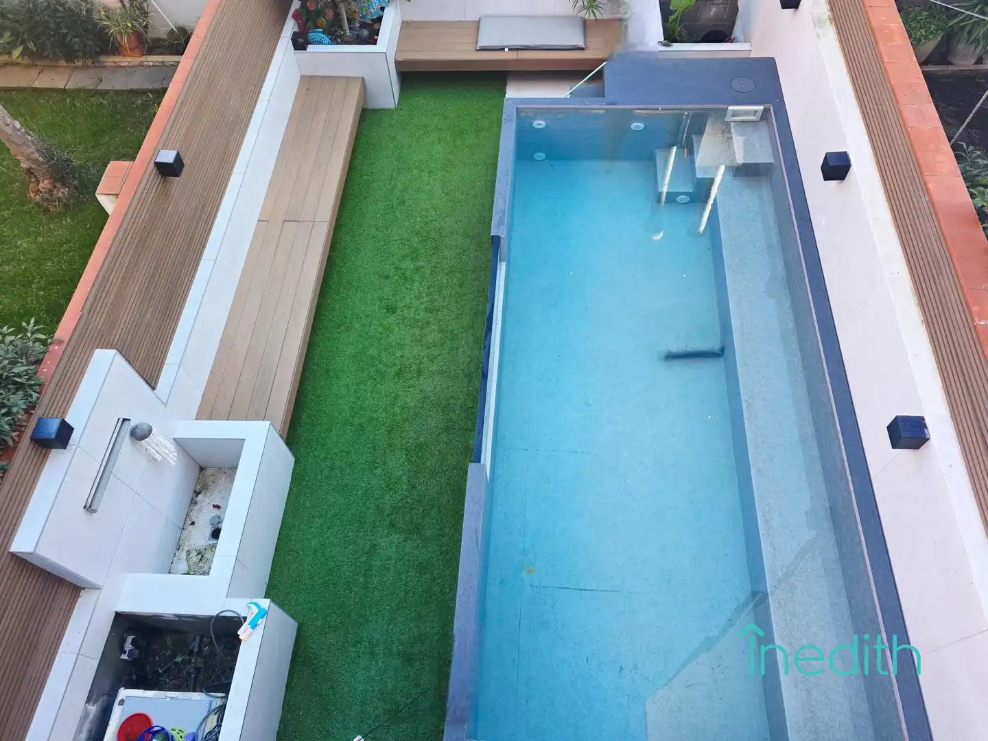 Piscina de Casa adosada en venta en Castelldefels con Aire acondicionado, Calefacción y Jardín privado