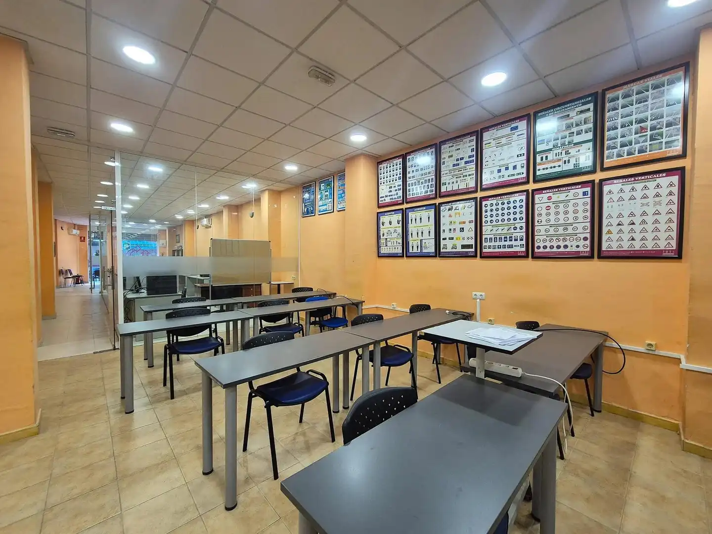 Local comercial de lloguer a Loja, imagen 7