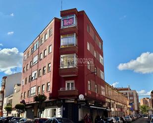 Vista exterior de Pis en venda en Valladolid Capital amb Calefacció i Parquet