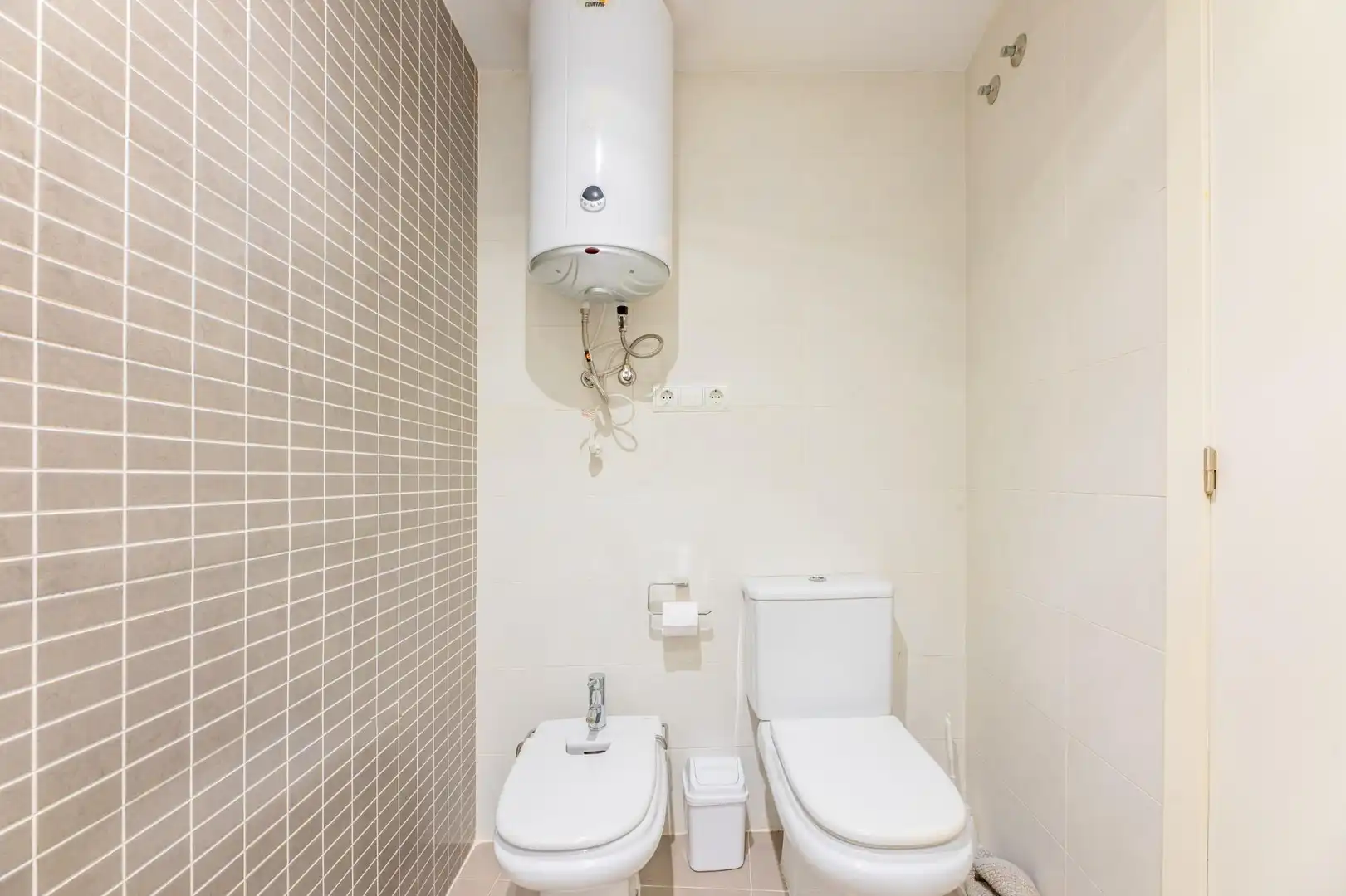 Bathroom of Attic for sale in Sedaví  with Storage room and Furnished