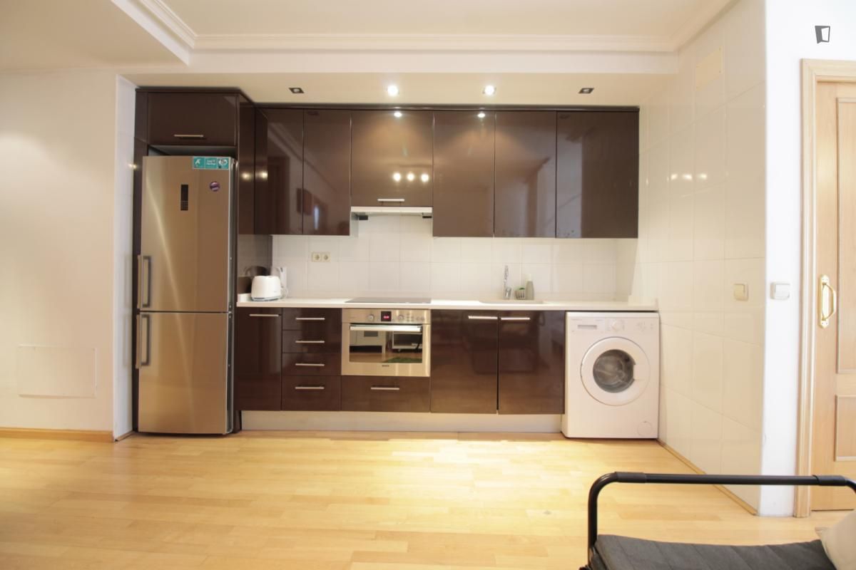 Estudi de lloguer a Valdeacederas